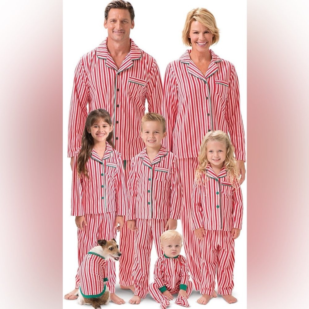 Pat Pat Family red and white button down striped pajamas cozy fleece NWT